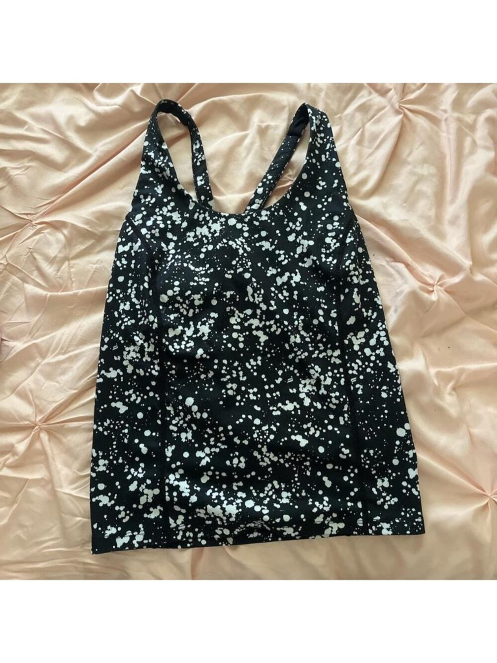 Fabletics black & white tank top with cut out detail Size S #activewear #gymwear